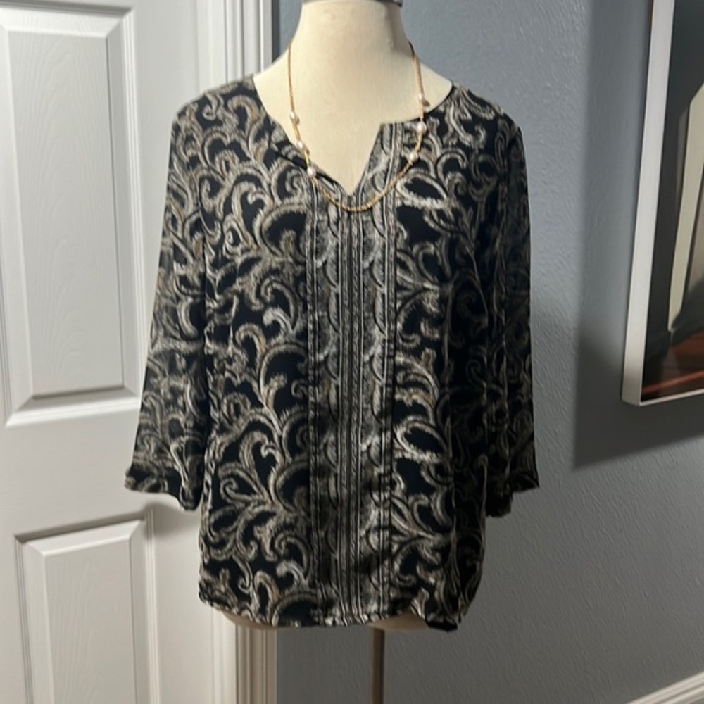 Easy wear tops
